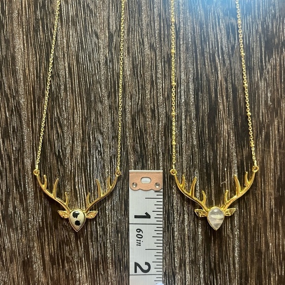 Silver Amethyst Deer Head Necklace - Picture 4 of 4